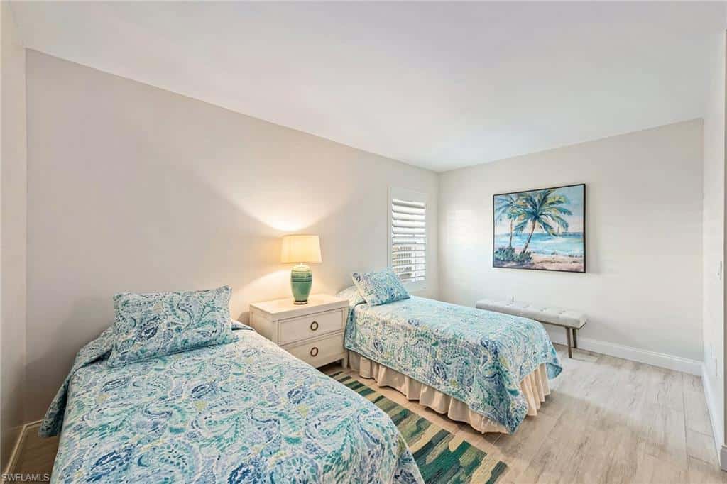 2850 Gulf Shore Blvd #102, Naples, photo 16
