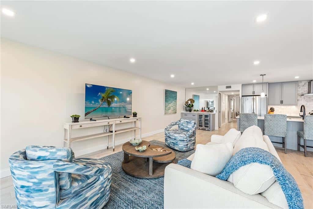 2850 Gulf Shore Blvd #102, Naples, photo 5