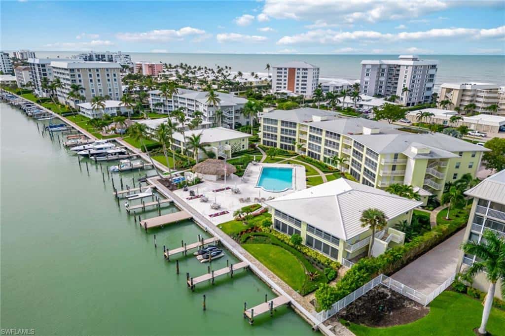 2850 Gulf Shore Blvd #102, Naples, photo 24