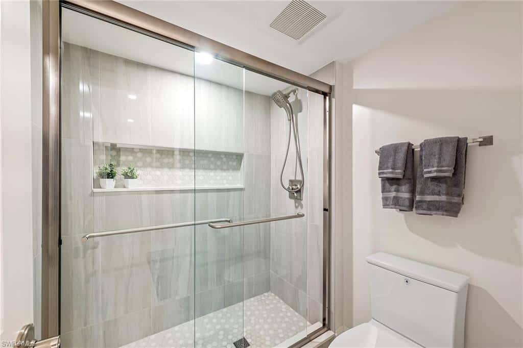 2850 Gulf Shore Blvd #102, Naples, photo 15