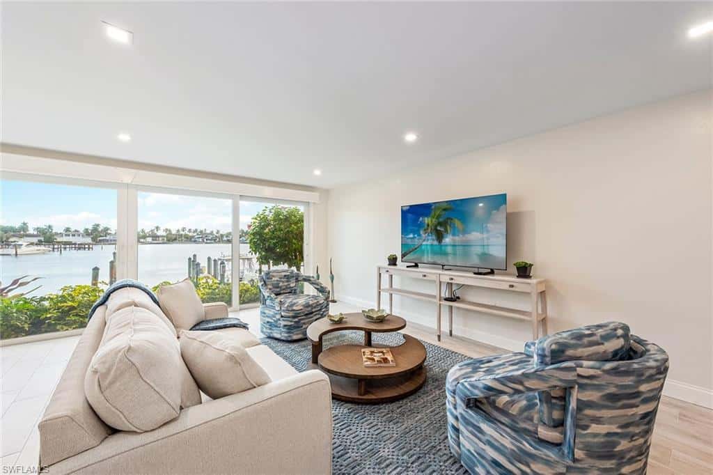 2850 Gulf Shore Blvd #102, Naples, photo 4