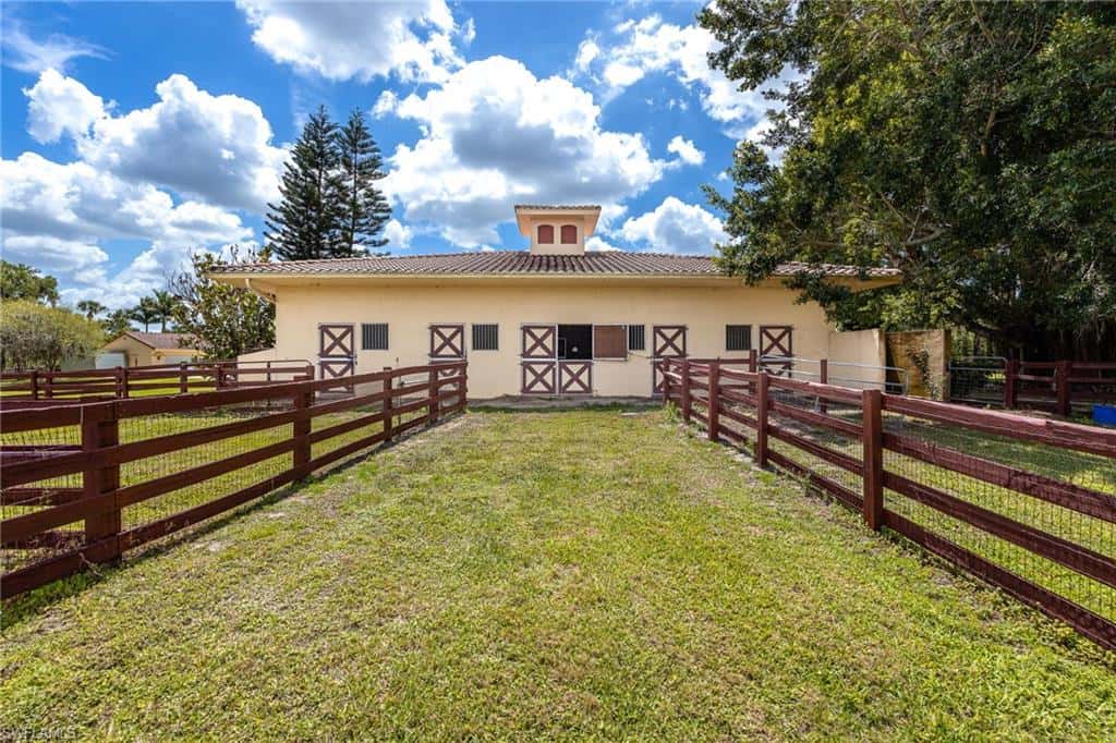 16100 River Rd, Alva, photo 32