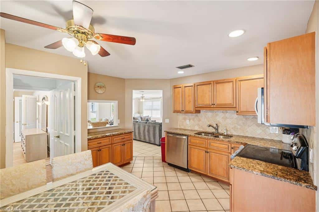 770 93rd Ave, Naples, photo 17