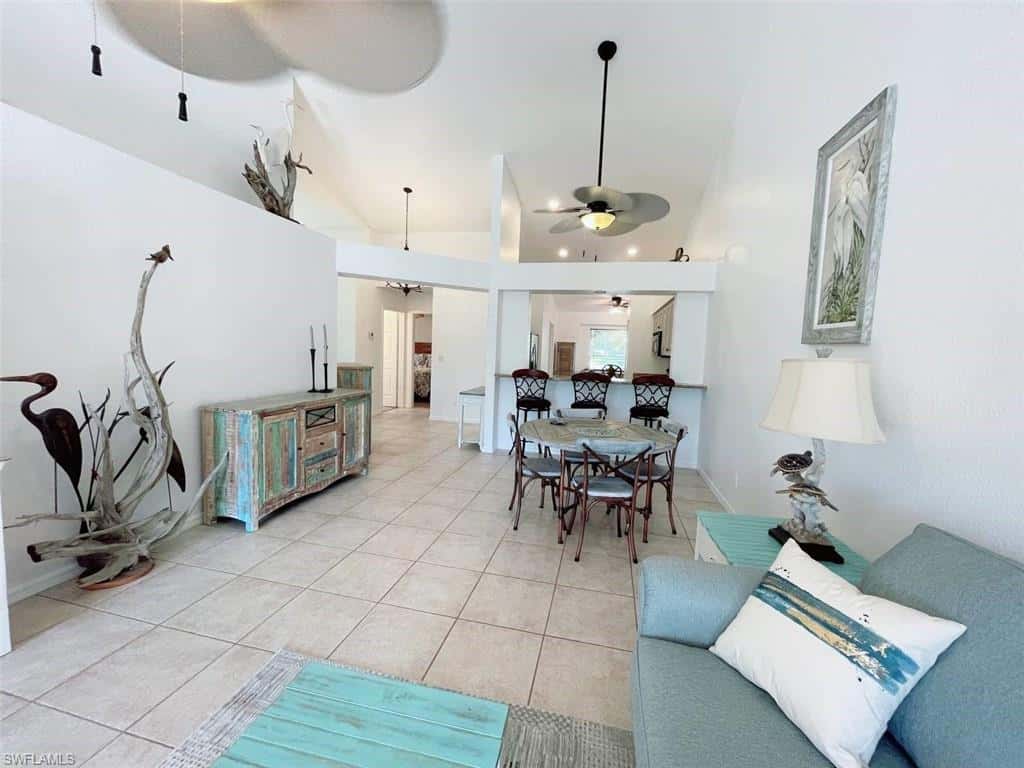 2037 Crown Pointe Blvd, Naples, photo 4