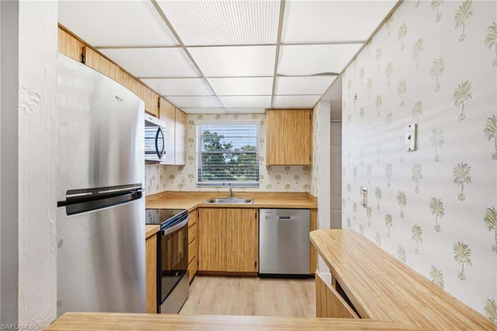 499 Forest Lakes Blvd #305, Naples, photo 10