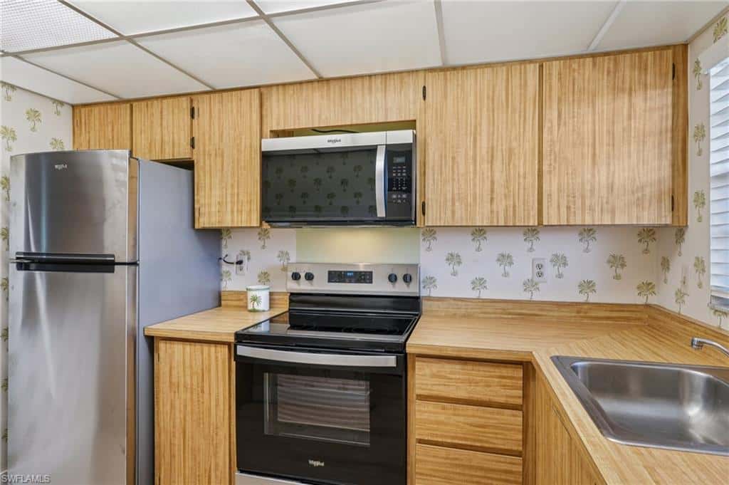 499 Forest Lakes Blvd #305, Naples, photo 8