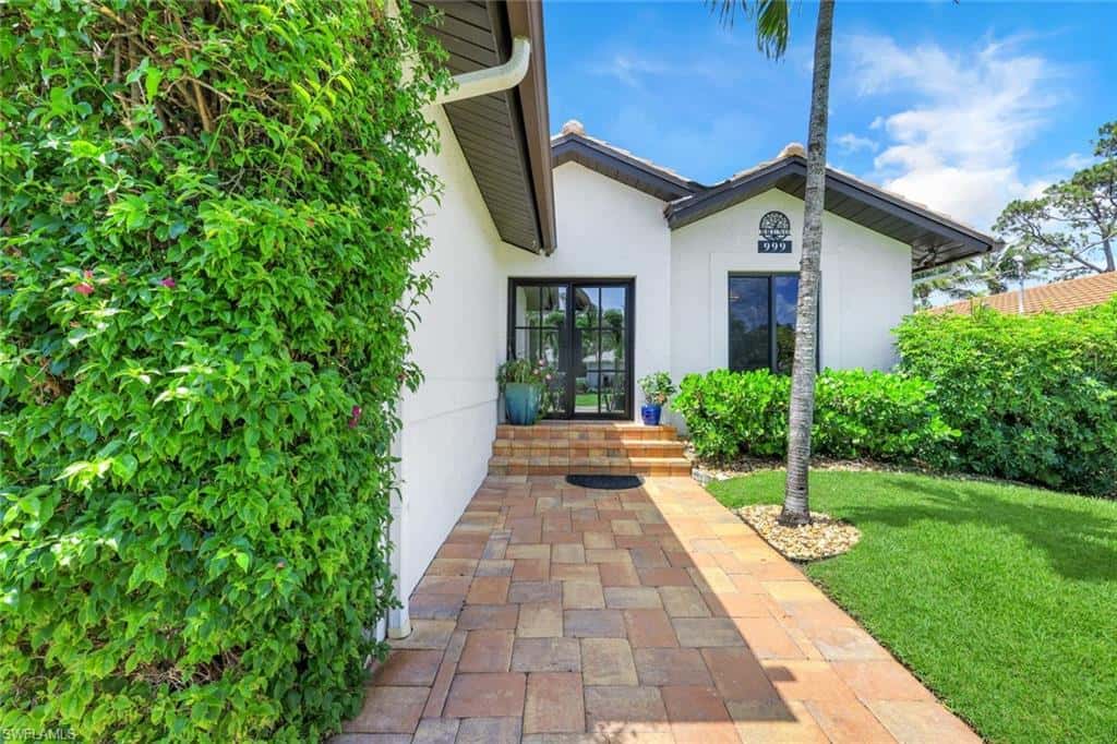 999 East Valley Dr, Bonita Springs, photo 4