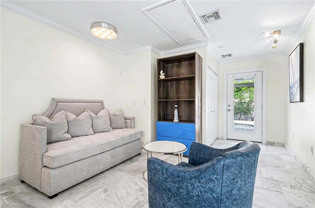 112 Capri Blvd, Naples, photo 13