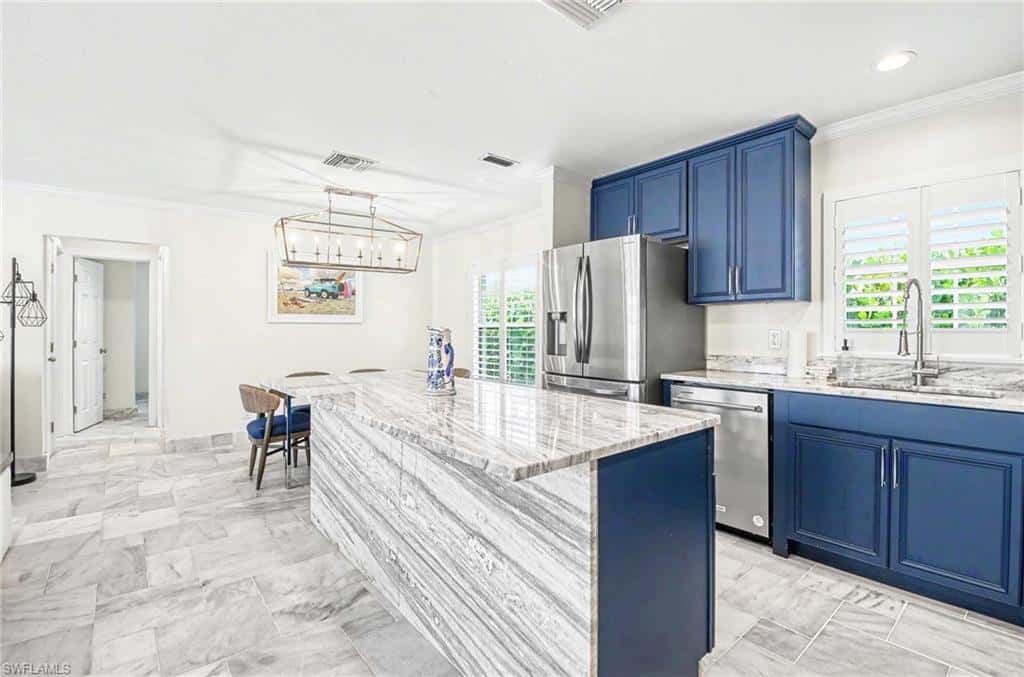 112 Capri Blvd, Naples, photo 9