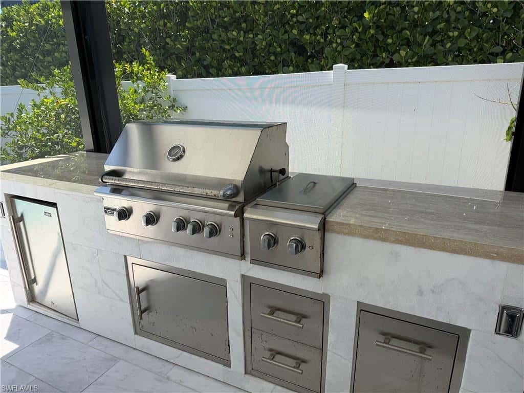 112 Capri Blvd, Naples, photo 24