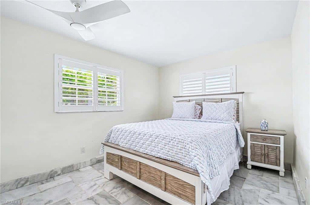 112 Capri Blvd, Naples, photo 15
