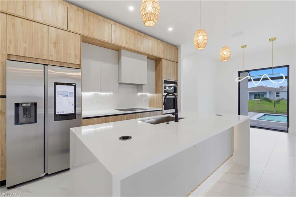 1031 1st Ter, Cape Coral, photo 13