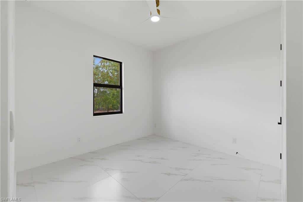 1031 1st Ter, Cape Coral, photo 22