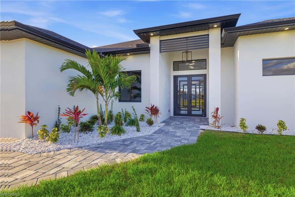 1031 1st Ter, Cape Coral, photo 5