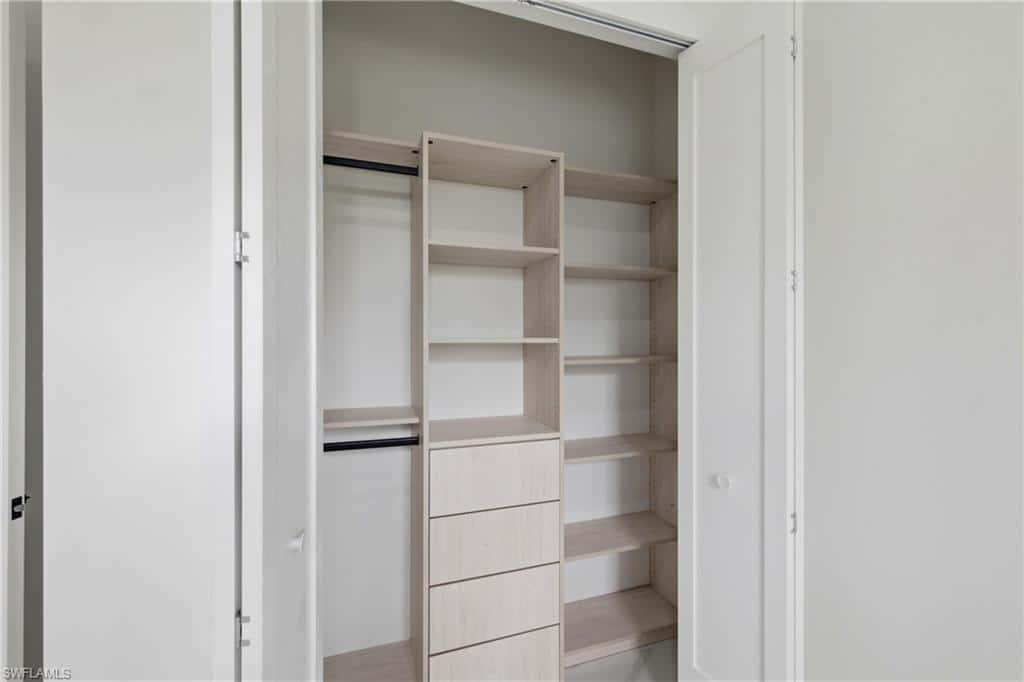 1031 1st Ter, Cape Coral, photo 20