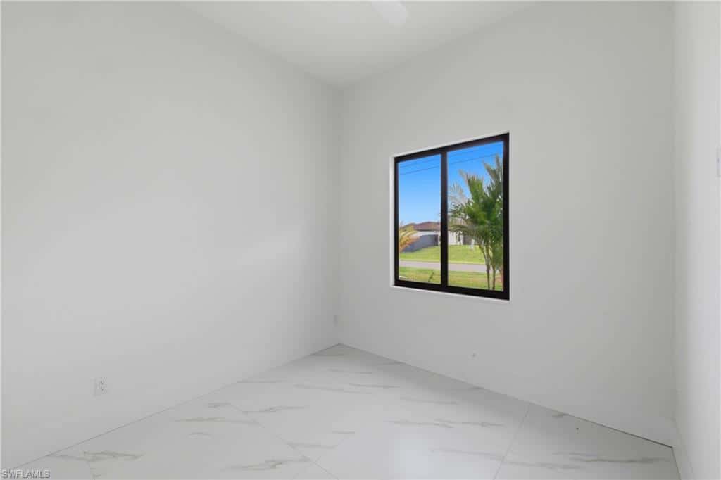 1031 1st Ter, Cape Coral, photo 19