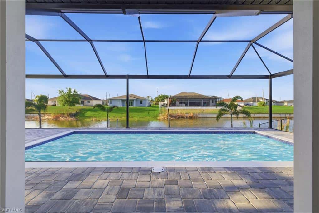1031 1st Ter, Cape Coral, photo 37