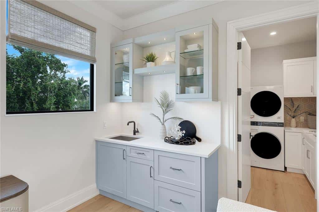 767 Park Shore Dr, Naples, photo 31