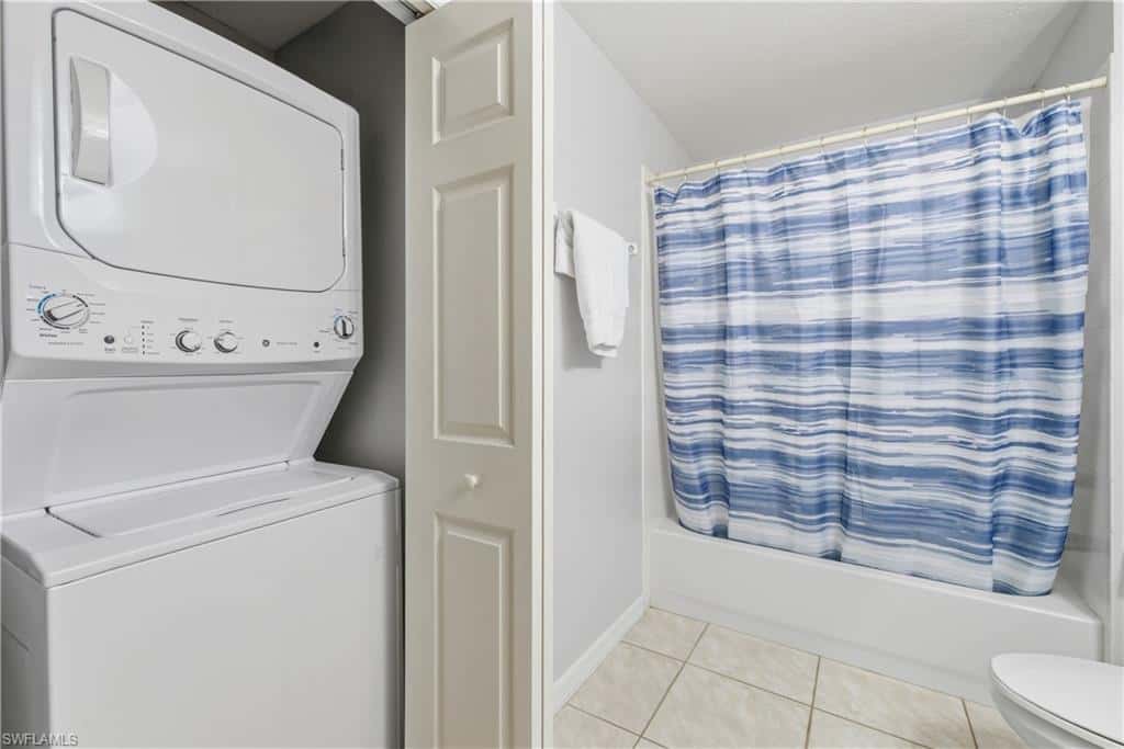 9175 Celeste Dr #204, Naples, photo 14