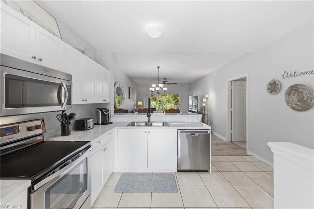 9175 Celeste Dr #204, Naples, photo 8