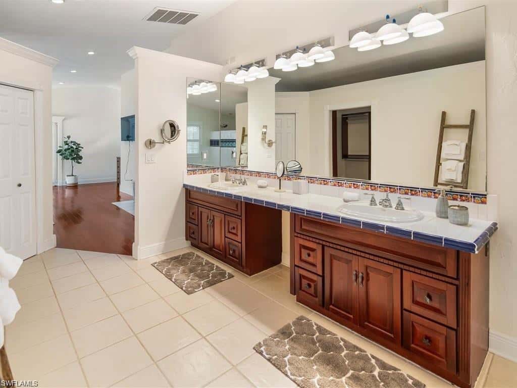 100 Fairview Ave, Fort Myers, photo 22
