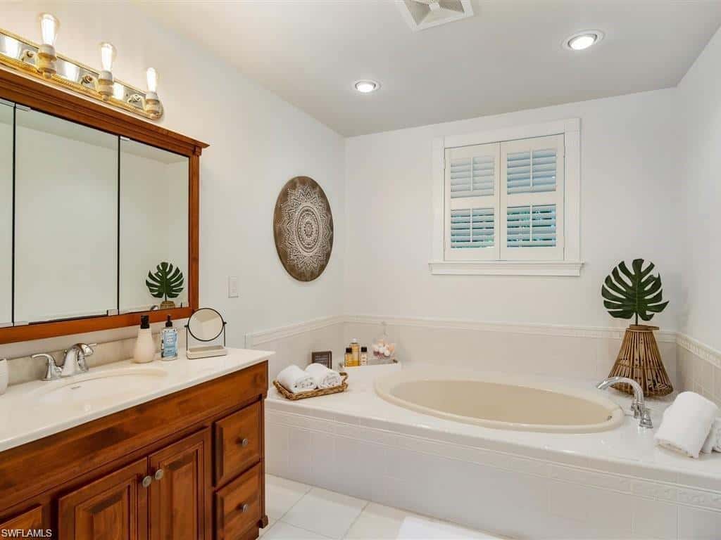 100 Fairview Ave, Fort Myers, photo 39
