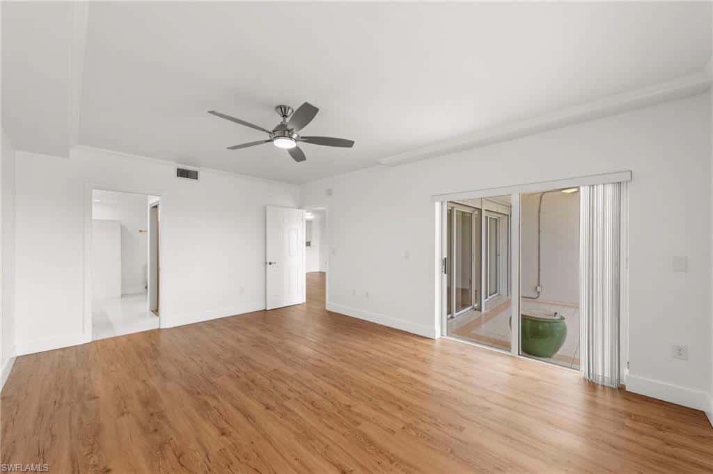 13105 Vanderbilt Dr #502, Naples, photo 24