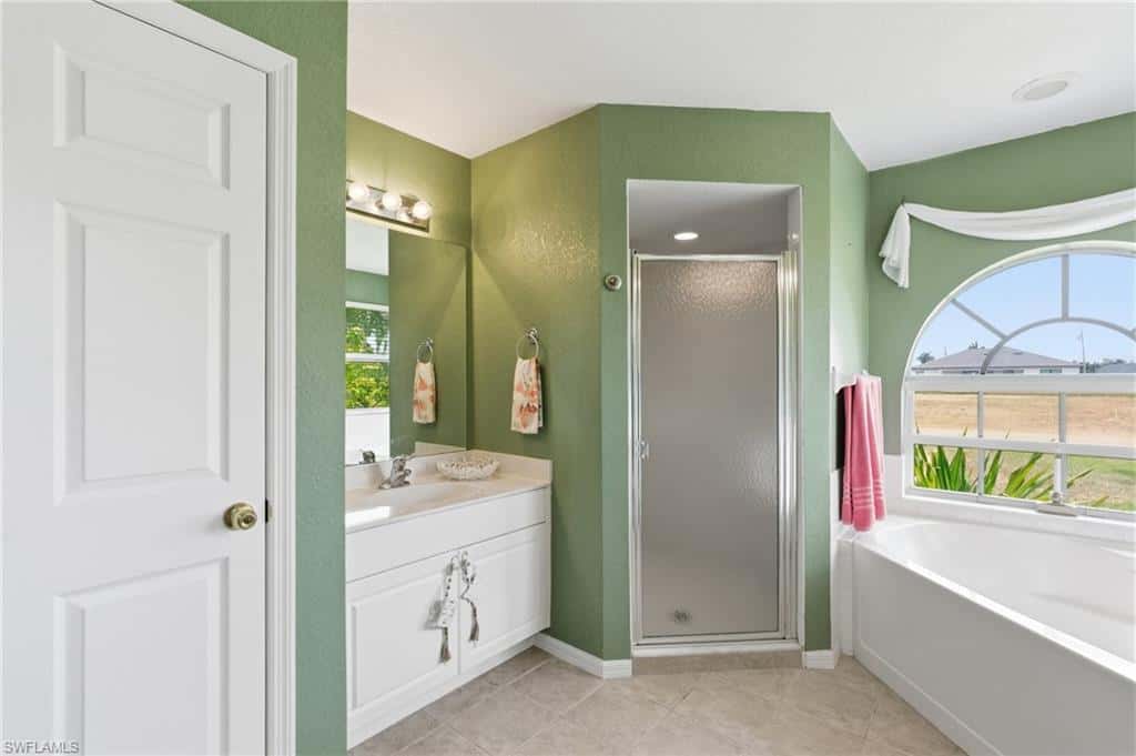 2105 29th Ter, Cape Coral, photo 24