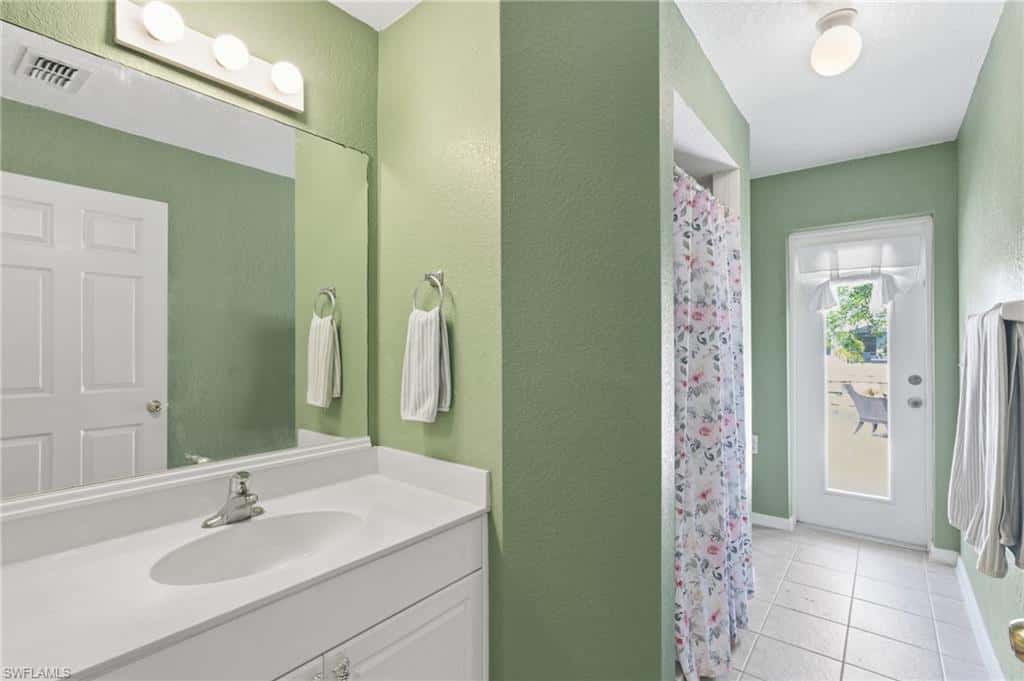 2105 29th Ter, Cape Coral, photo 31