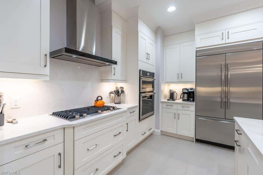 16382 Viansa Way #201, Naples, photo 4