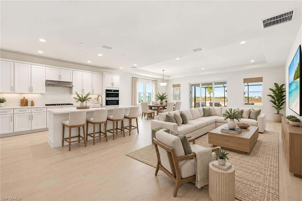 8718 Driftwood Dr, Naples, photo 5