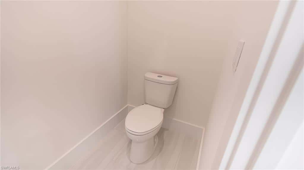 649 Golden Gate Blvd, Naples, photo 42