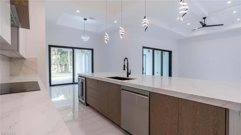 649 Golden Gate Blvd, Naples, photo 13
