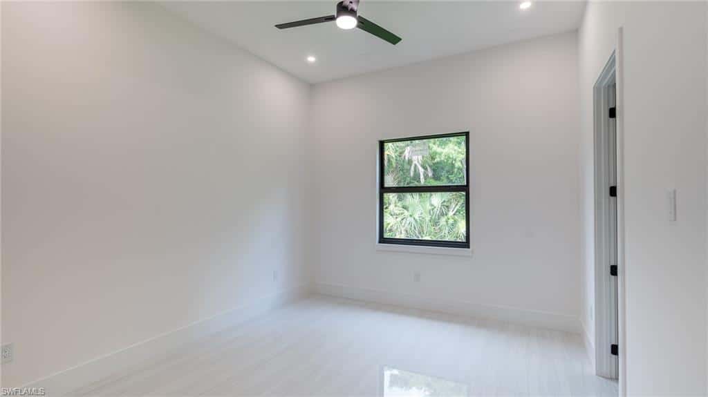 649 Golden Gate Blvd, Naples, photo 20