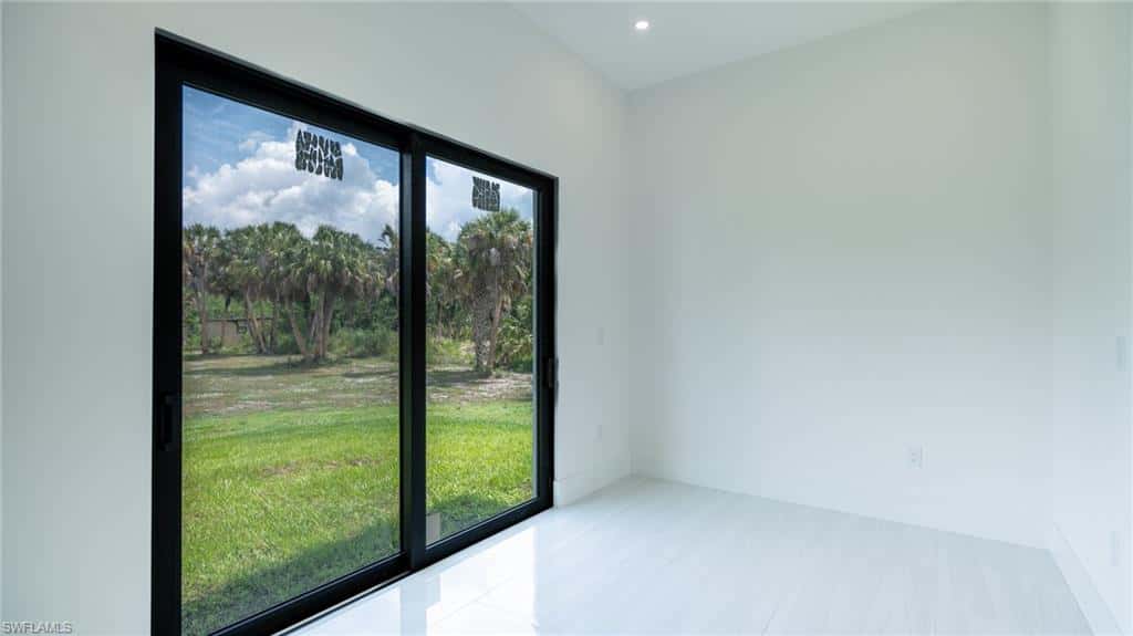 649 Golden Gate Blvd, Naples, photo 34