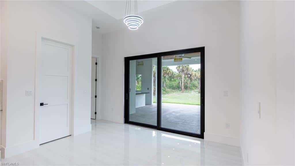 649 Golden Gate Blvd, Naples, photo 18