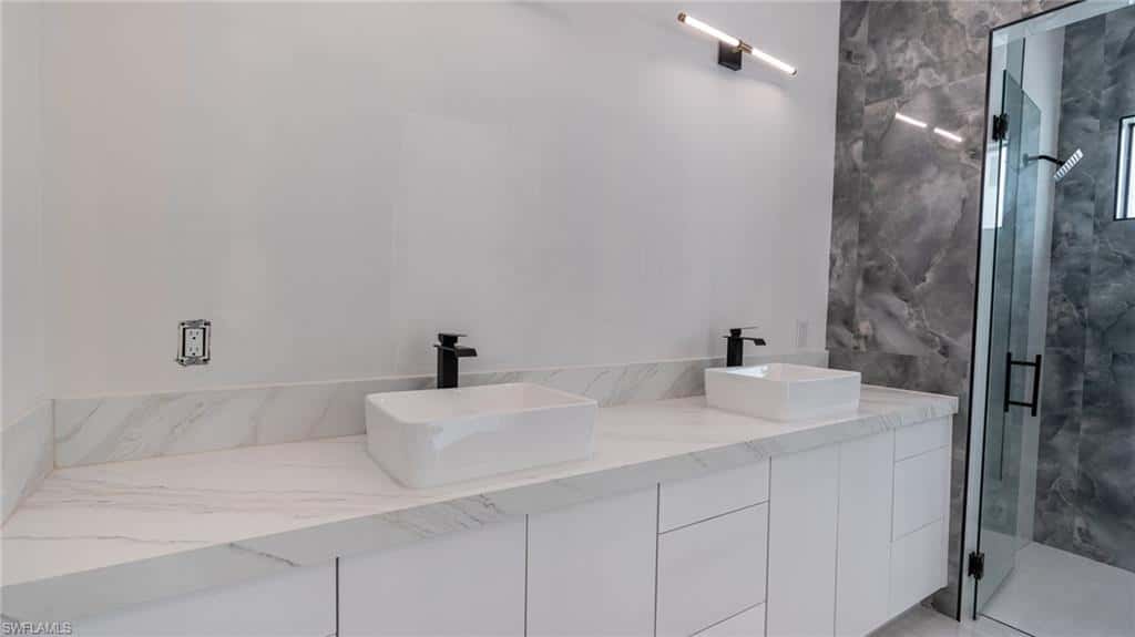 649 Golden Gate Blvd, Naples, photo 37
