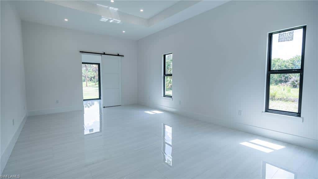 649 Golden Gate Blvd, Naples, photo 31