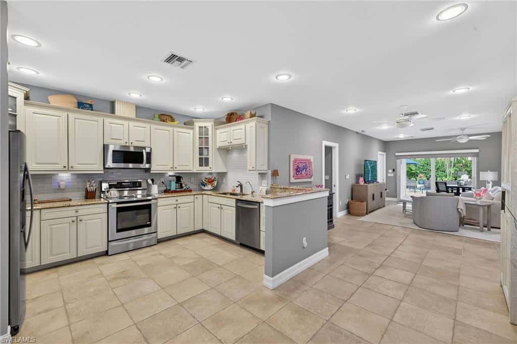 740 5th Ave, Naples, photo 10