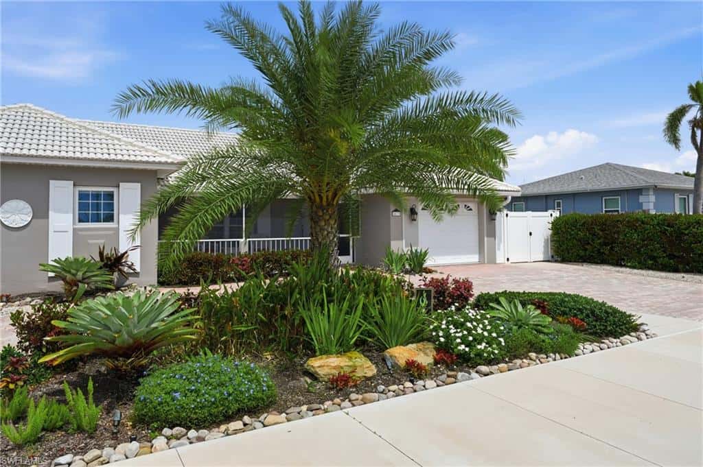 813 Barfield Dr, Marco Island, photo 4