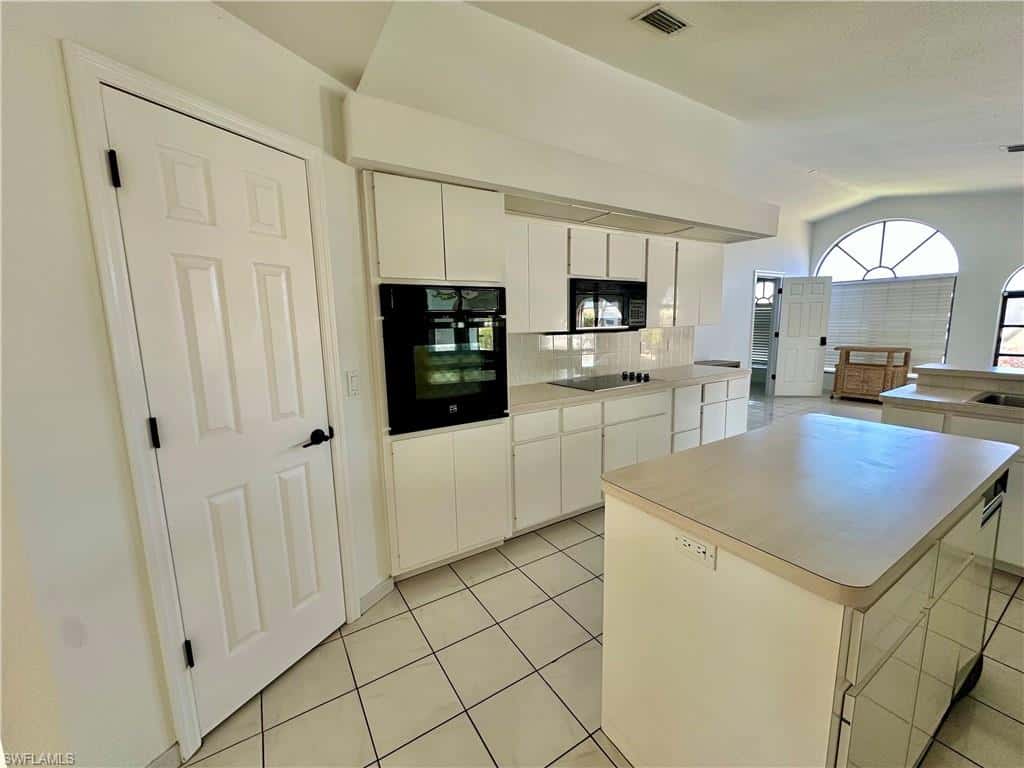 1922 10th Pl, Cape Coral, photo 13