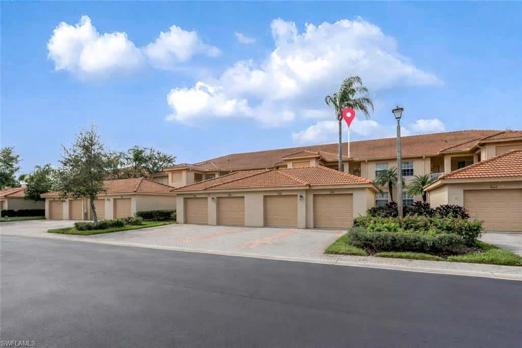 3980 Bishopwood Ct #204, Naples, photo 4