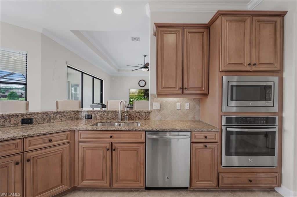 11015 Longwing Dr, Fort Myers, photo 5
