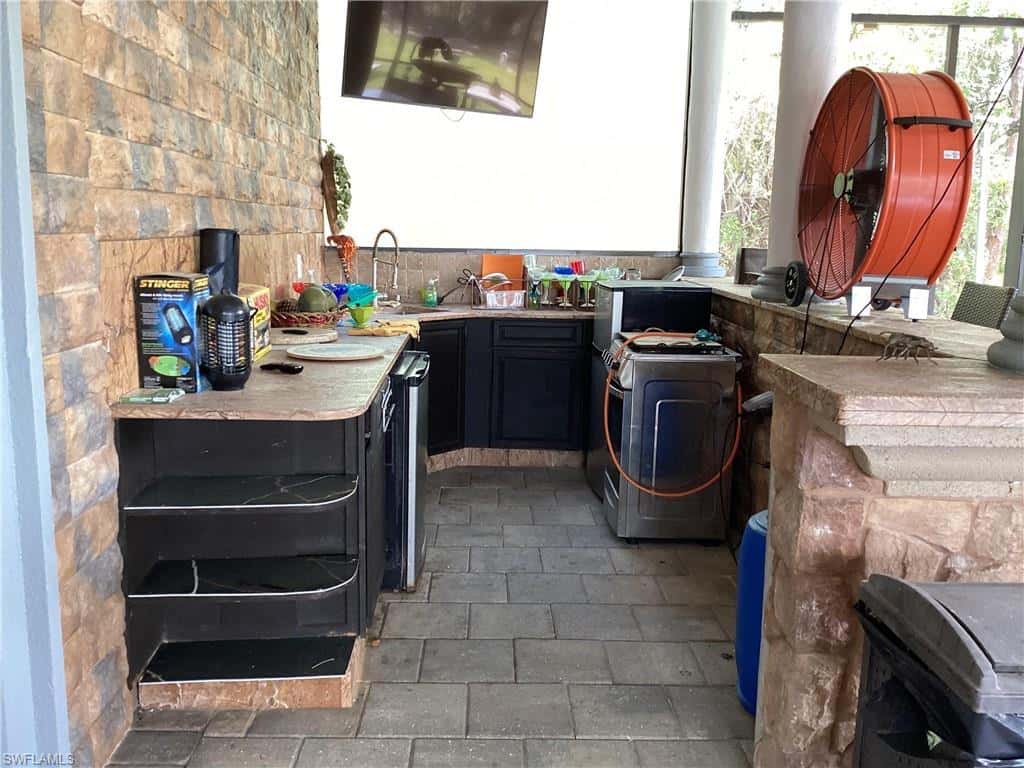 1702 Highland Ave, Lehigh Acres, photo 39
