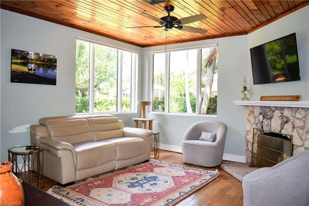 27213 Rio Vista Cir, Bonita Springs, photo 9