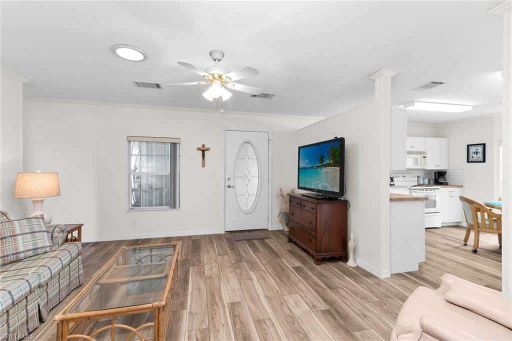 33 Monaco Ter, Naples, photo 6