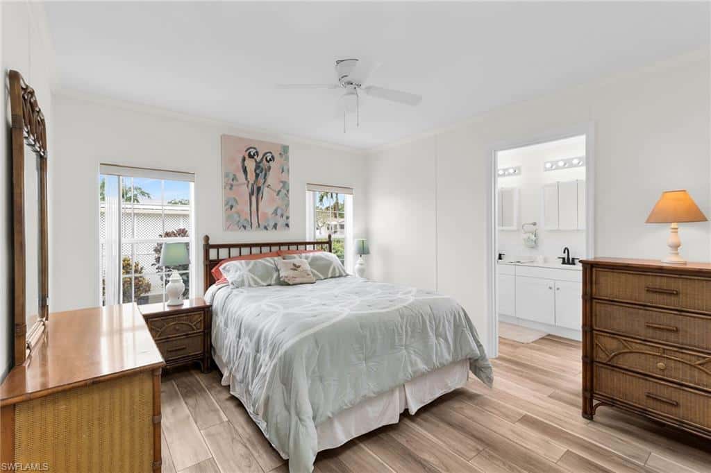 33 Monaco Ter, Naples, photo 14