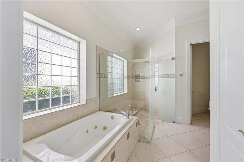 2844 Coco Lakes Dr, Naples, photo 13