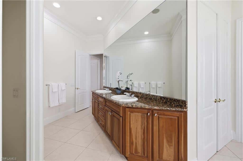 2844 Coco Lakes Dr, Naples, photo 11