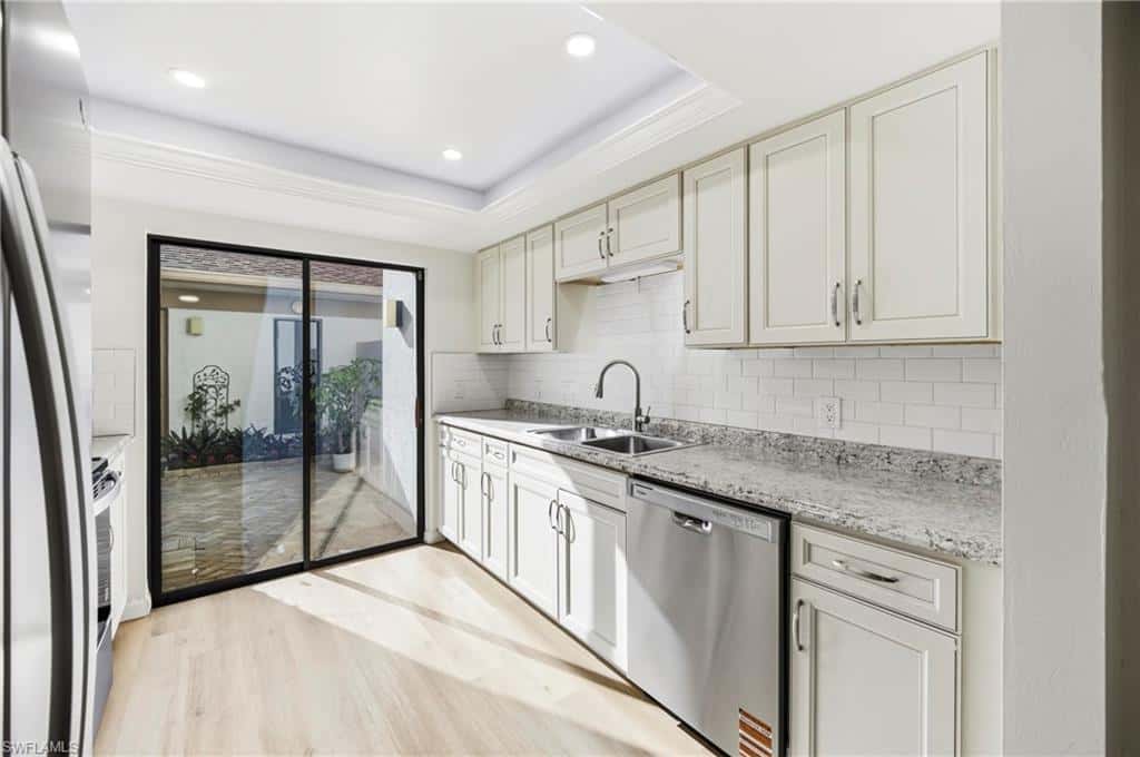 517 Lake Louise Cir #103, Naples, photo 8